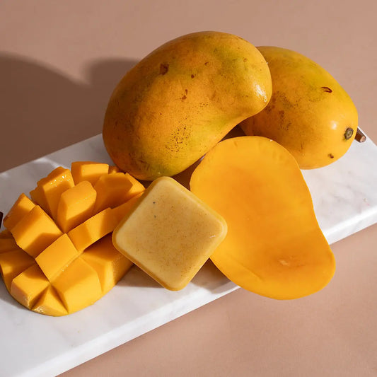 Acondicionador sólido viajero de mango Fringilla con ingredientes naturales y fórmula hidratante
