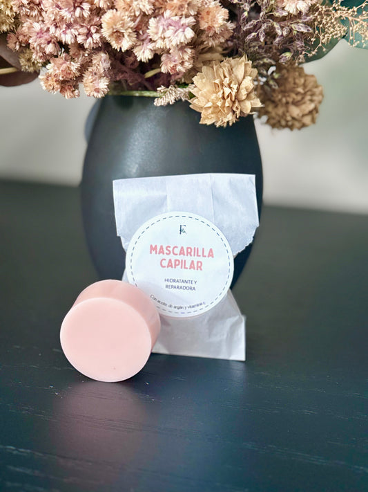 •	“Hot Oil capilar natural Fringilla con manteca de cacao y argán”
	•	“Tratamiento de aceite caliente para reparar pelo dañado”
	•	“Hot oil nutritivo eco-friendly con abatelenguas de madera”